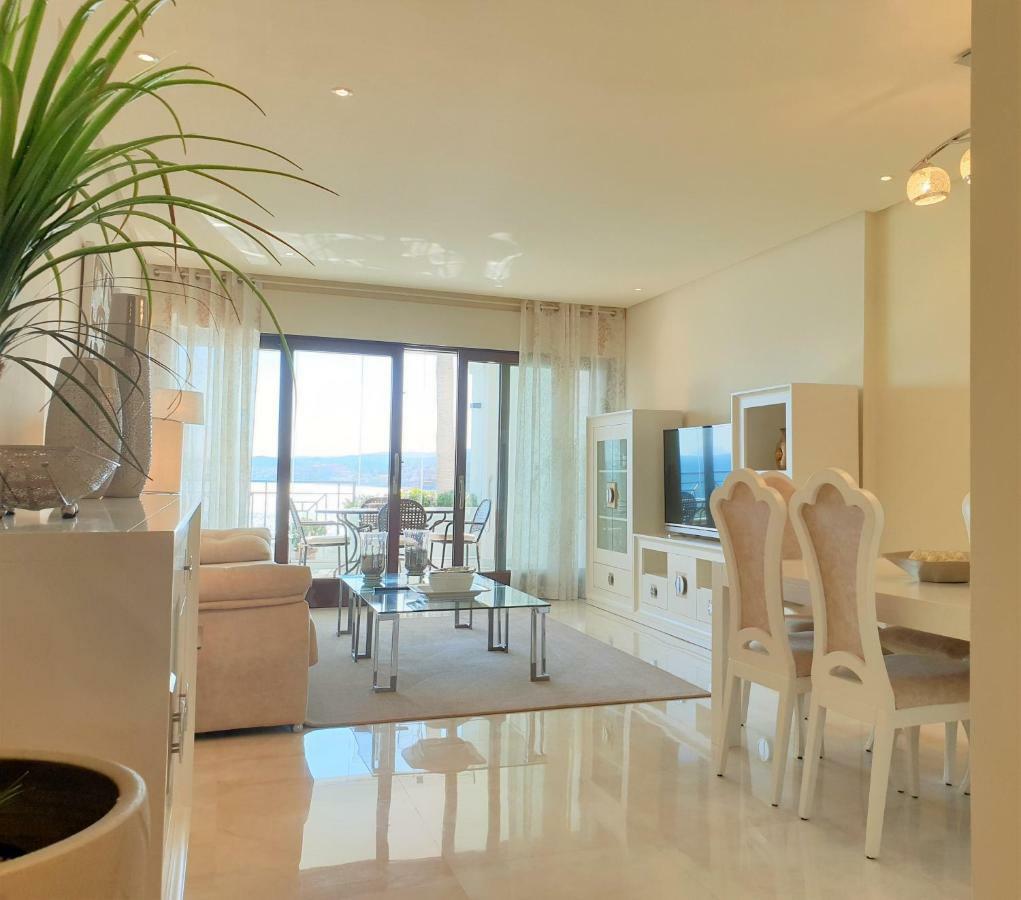 Luxury Apartment Frontal To The Sea In Estepona Doncella Beach Dış mekan fotoğraf