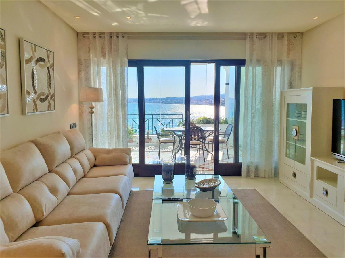 Luxury Apartment Frontal To The Sea In Estepona Doncella Beach Dış mekan fotoğraf