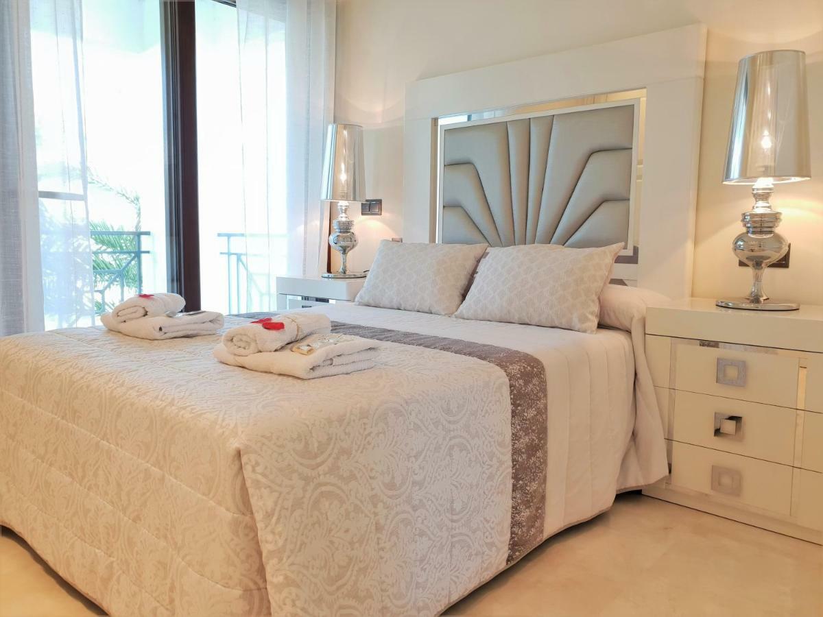Luxury Apartment Frontal To The Sea In Estepona Doncella Beach Dış mekan fotoğraf
