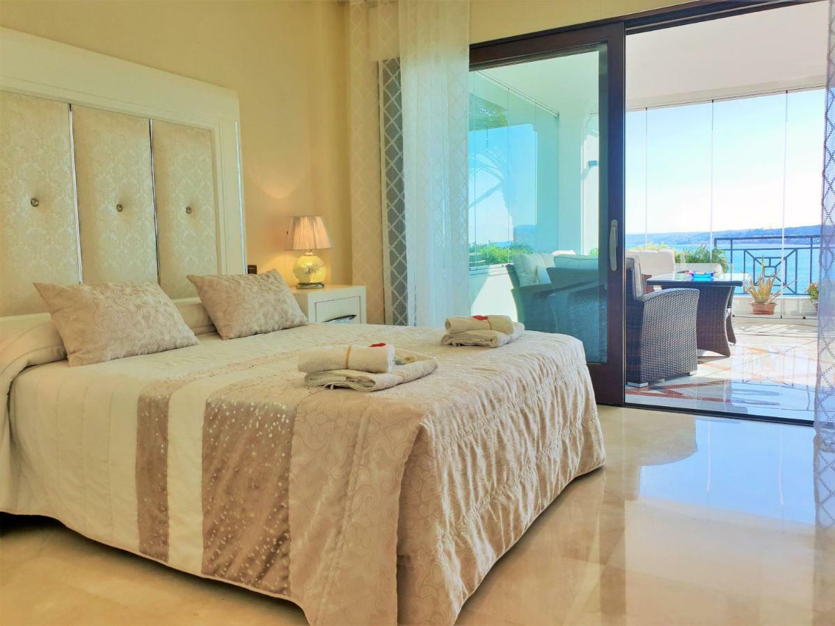 Luxury Apartment Frontal To The Sea In Estepona Doncella Beach Dış mekan fotoğraf