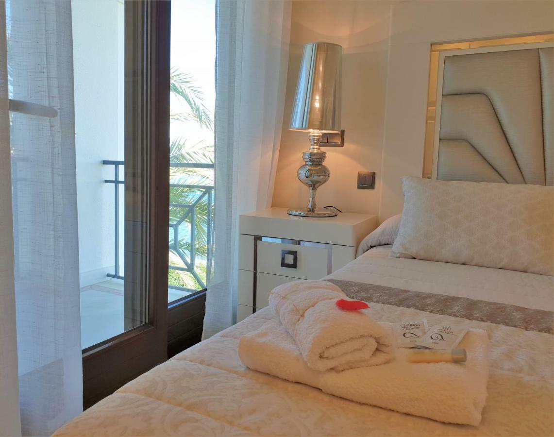 Luxury Apartment Frontal To The Sea In Estepona Doncella Beach Dış mekan fotoğraf