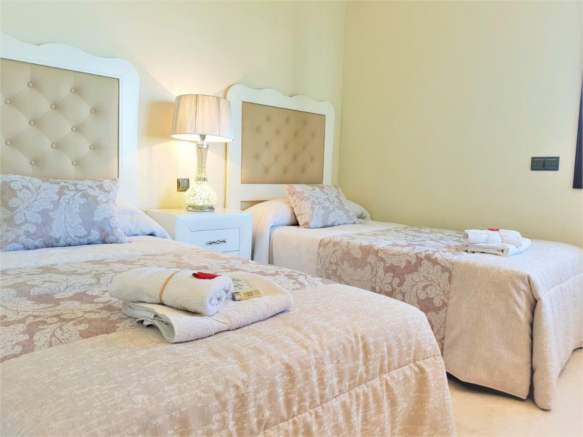 Luxury Apartment Frontal To The Sea In Estepona Doncella Beach Dış mekan fotoğraf