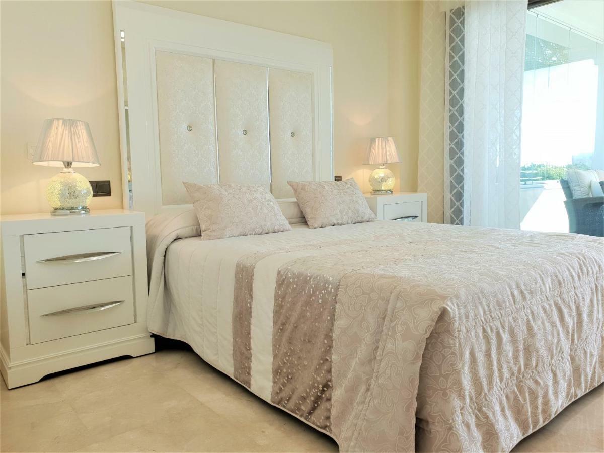 Luxury Apartment Frontal To The Sea In Estepona Doncella Beach Dış mekan fotoğraf