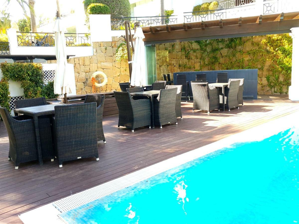 Luxury Apartment Frontal To The Sea In Estepona Doncella Beach Dış mekan fotoğraf